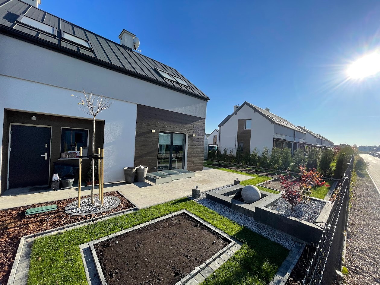 Budowa ogrodu od podstaw w Łomiankach