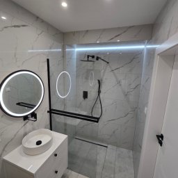 valentyn haliev - Naciągany Sufit Wrocław