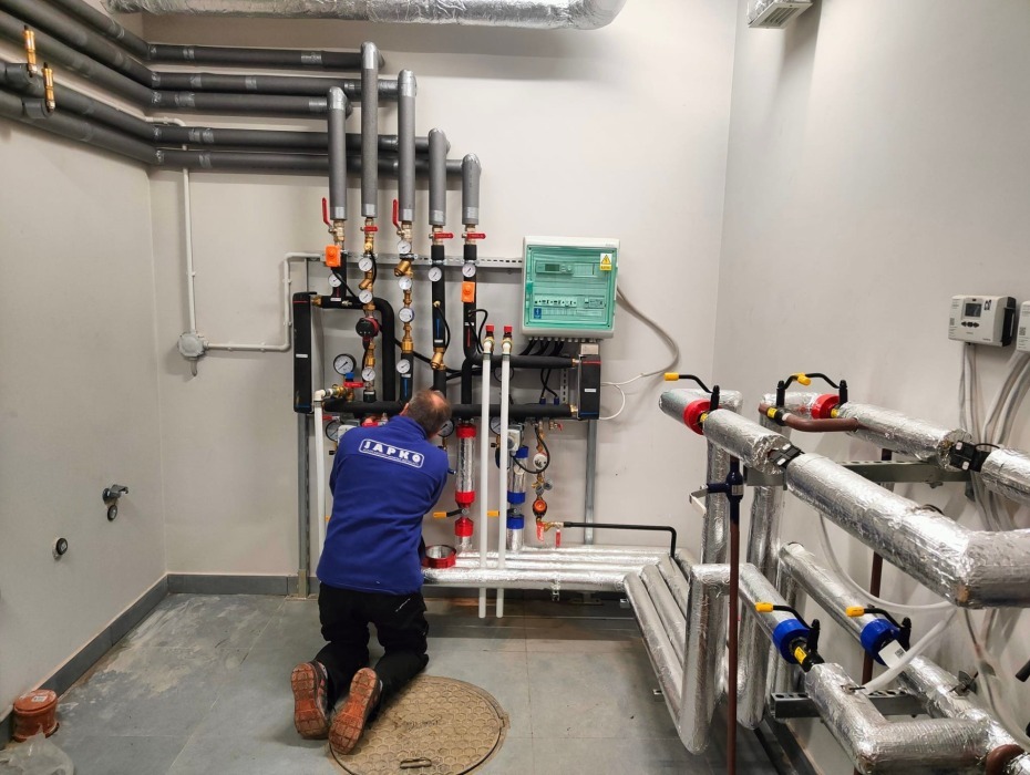 Instalacja C.O - Bankowa, Katowice. Montaż wysokich parametrów oraz podłączenie instalacji.