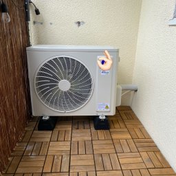 Krzysztof Wrześniewski - Montaż klimatyzacji w bloku :)