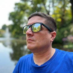 Michał Suszek - Grafik Komputerowy Warszawa