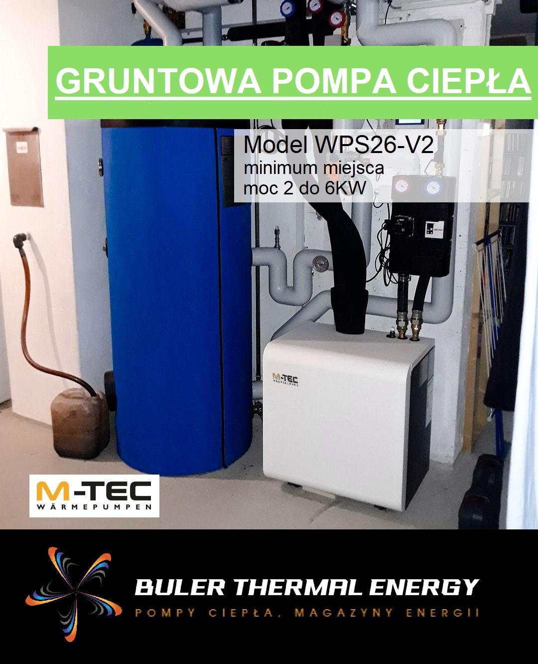 Kompaktowa gruntowa pompa ciepła M-TEC WPS26-V2 z zasobnikiem C.W.U., z czarną obudową i rurami, zajmująca małą powierzchnię w pomieszczeniu.