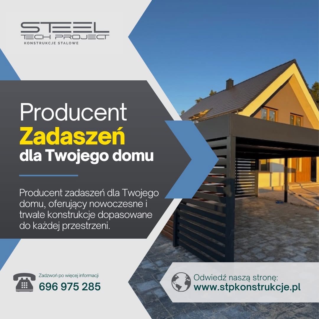 Nowoczesna, grafitowa pergola metalowa przy domu jednorodzinnym. Widoczny fragment elewacji i dachu. Reklama producenta zadaszeń z numerem telefonu i adresem strony.