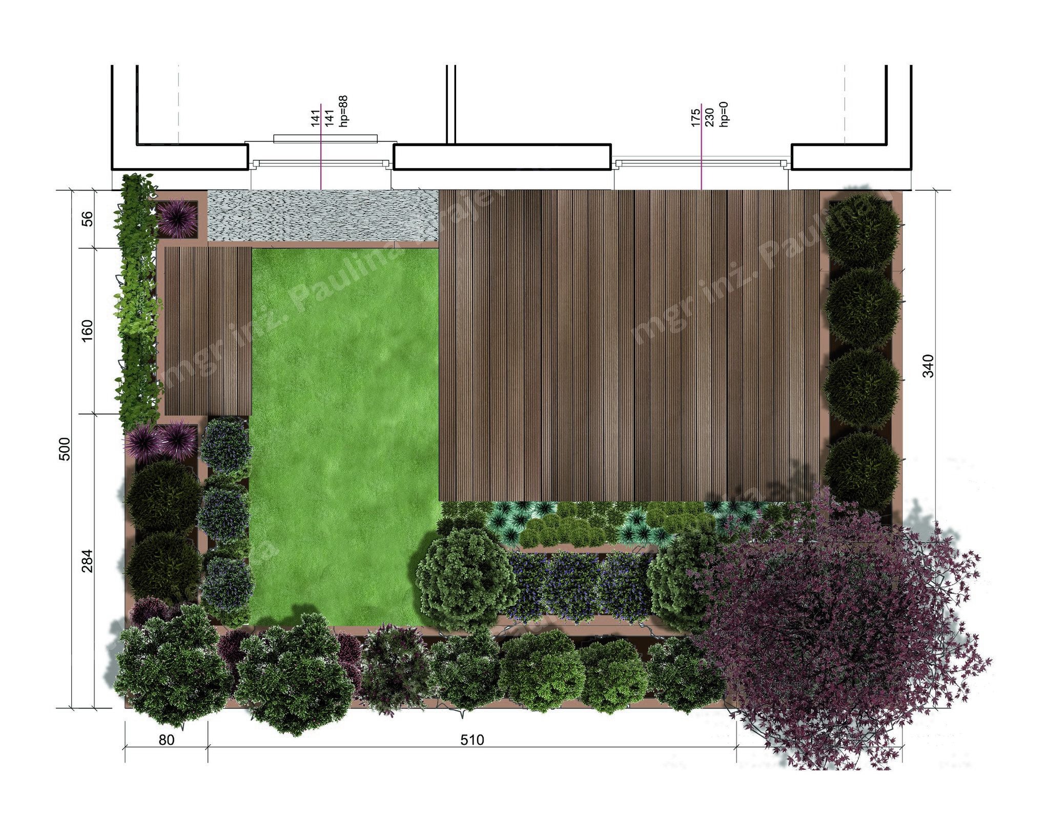 Plan zagospodarowania przestrzeni zewnętrznej w Chrząstawie Wielkiej z drewnianym tarasem, trawnikiem, rabatami kwiatowymi i krzewami, widok z góry z wymiarami.