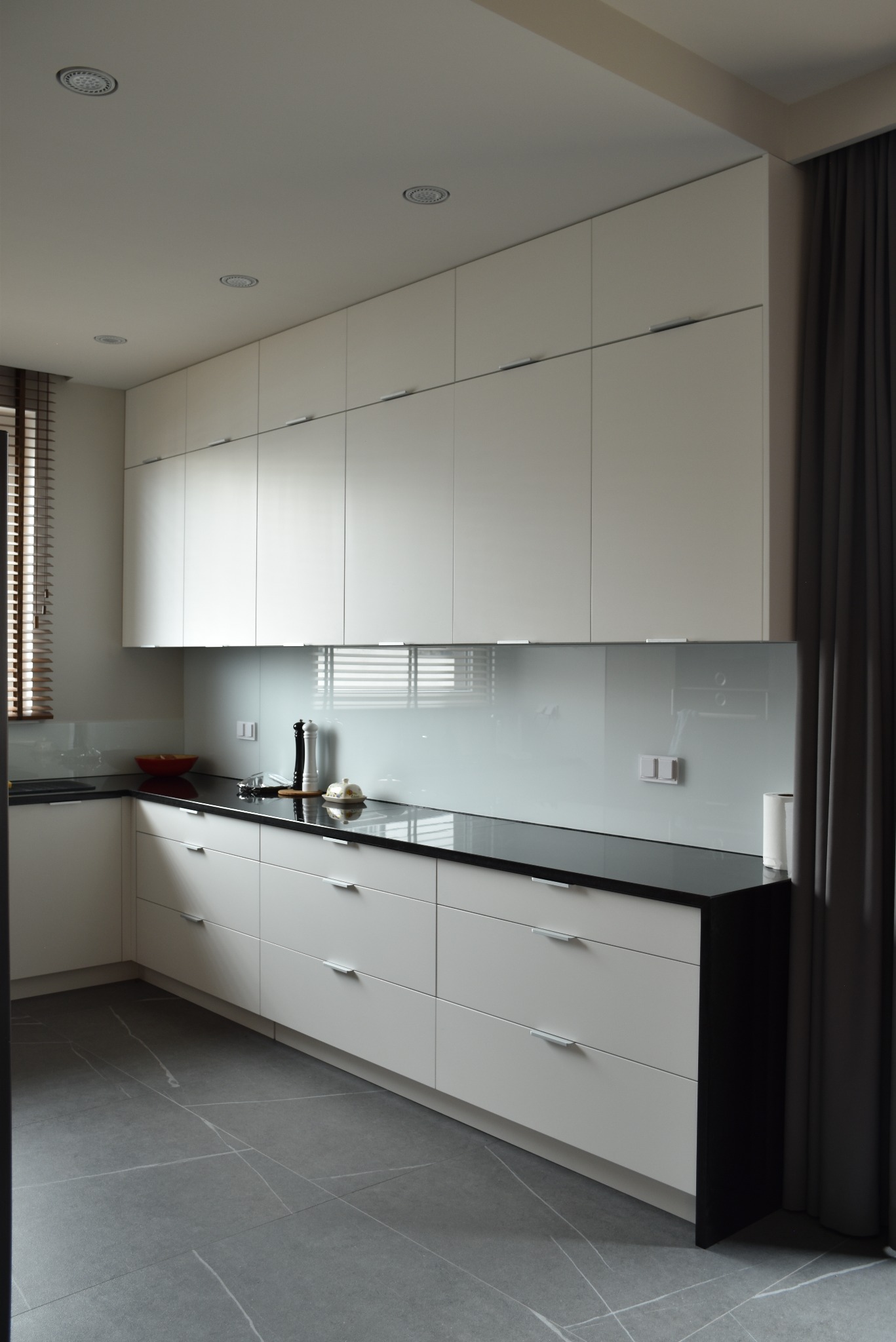 Kuchnia z frontami lakierowanymi