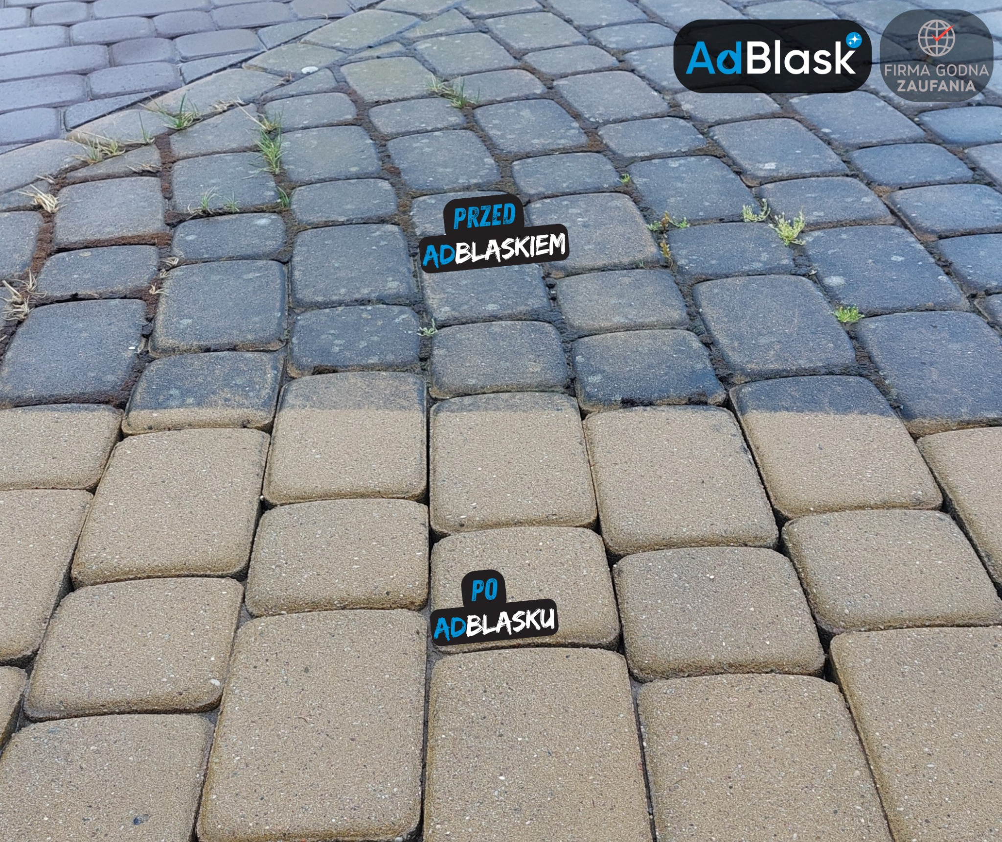 Kostka brukowa częściowo wyczyszczona, widoczna różnica między brudną, szarą powierzchnią a czystą, jasną. W szczelinach między kostkami widoczne drobne chwasty.