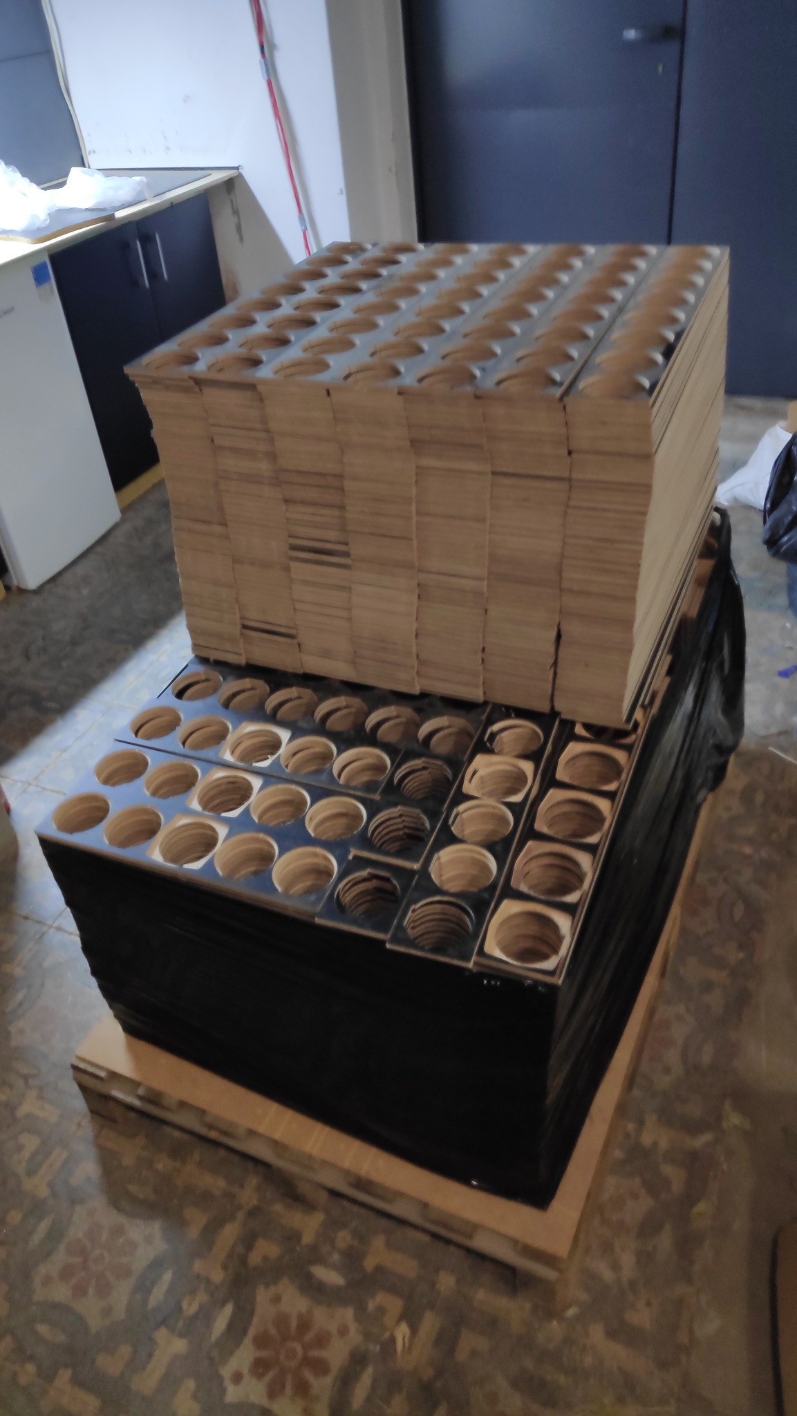 Elementy ze sklejki laminowanej