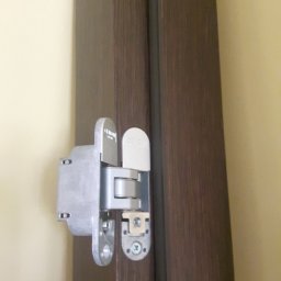 Drewdar - Zawias regulowany, drzwi bezprzylgowe