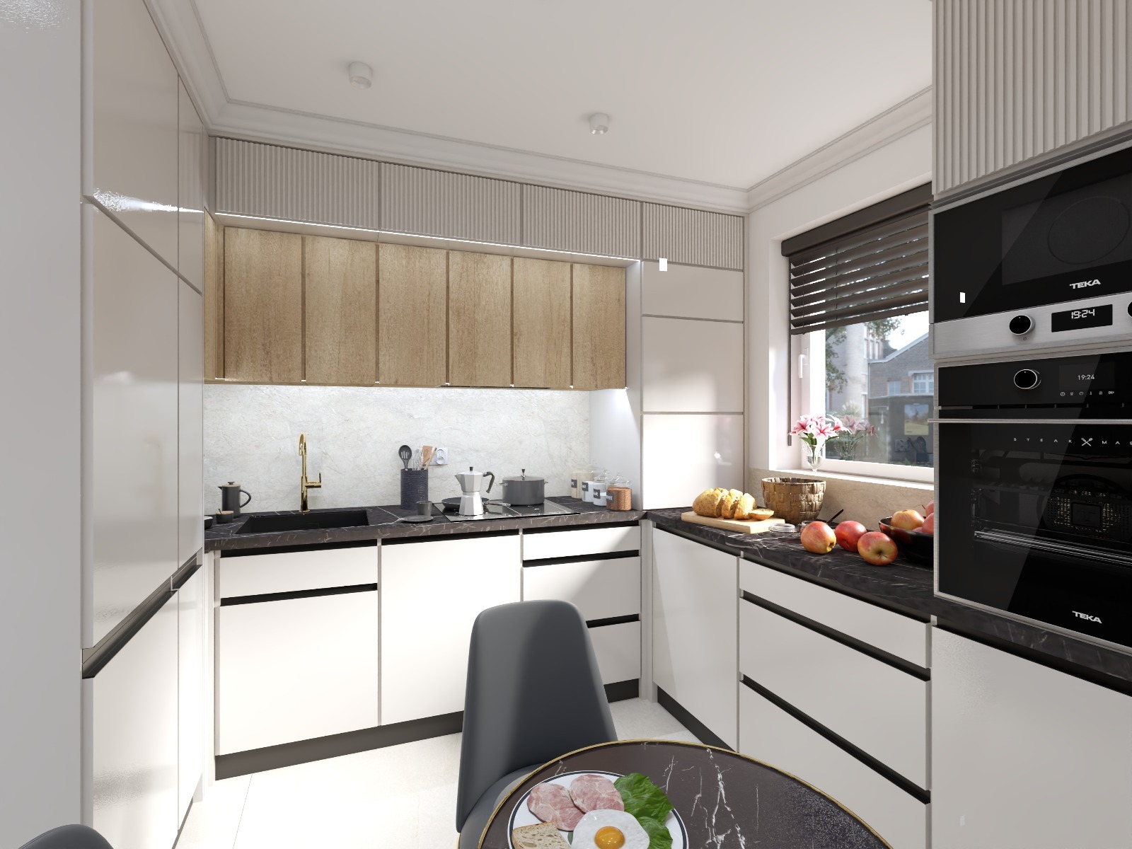 Nowoczesna kuchnia z białymi szafkami, czarnym blatem i drewnianymi akcentami. Na stole śniadanie, a w oknie widok na dom. Minimalistyczny design z dbałością o detale.