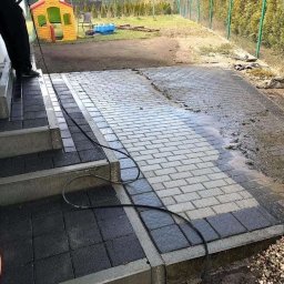 Mycie elewacji Kamionki 4