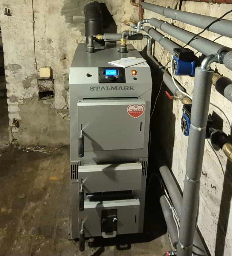 Kocioł zgazowujący drewno o podwyższonym standardzie Stalmark Eko Wood 23 kW, zamontowany w miejscowości Rogalino
