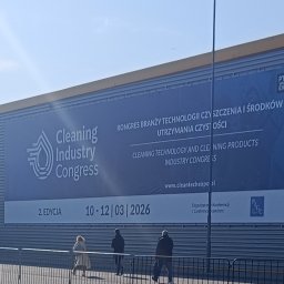 Tetiana Ivankova Global Clean Krak&oacute;w - Koszenie trawy Krak&oacute;w