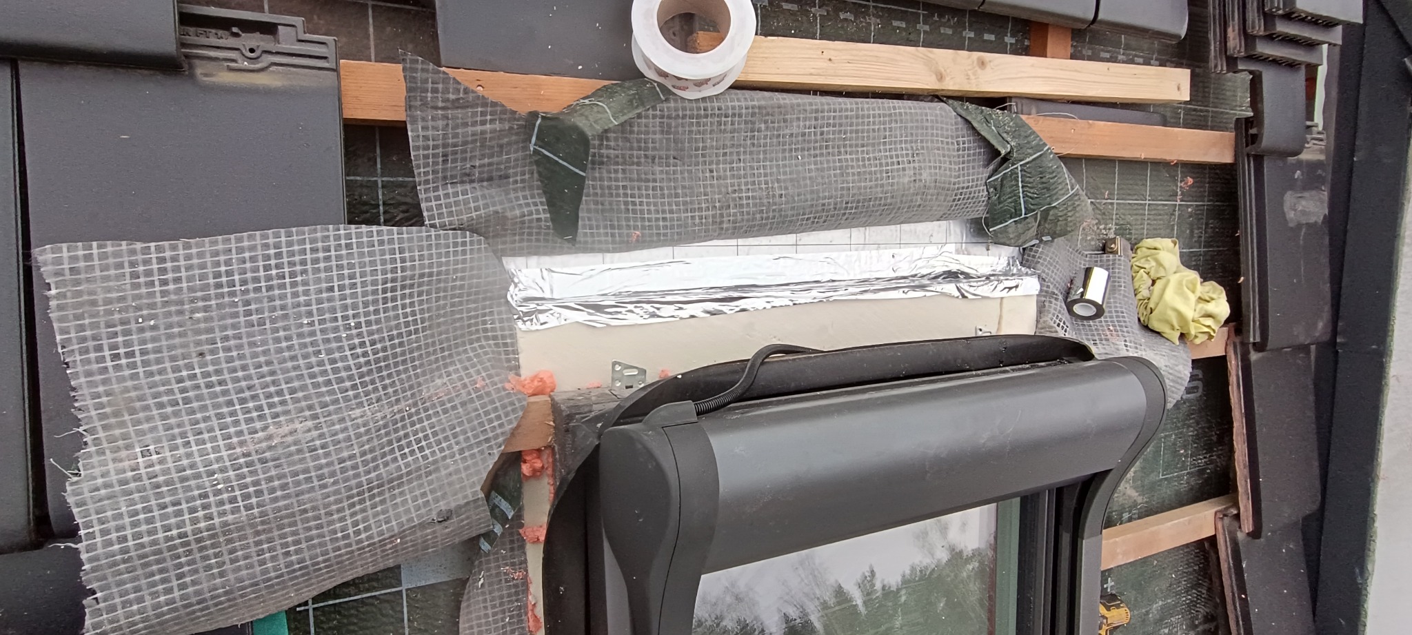 Naprawa termoizolacji okien dachowych