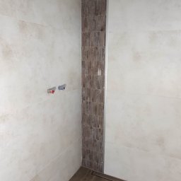 GLAZURNIK PL USŁUGI OGÓLNOBUDOWLANE DAMIAN WIERZBICKI - Pierwszorzędne Układanie Paneli w Nowym Tomyślu