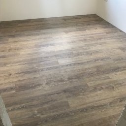 Układanie paneli Warszawa 1