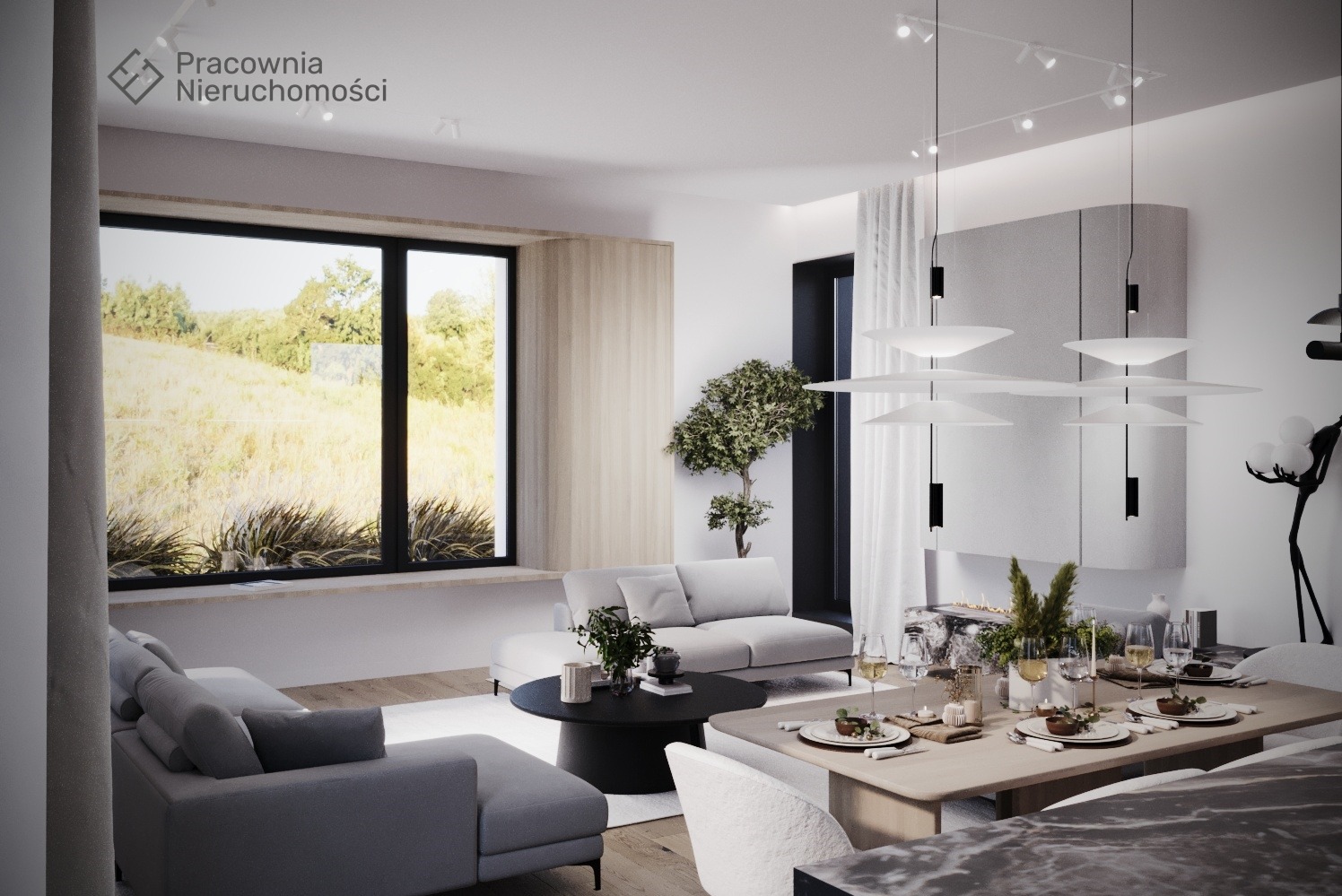 Jasne, przestronne wnętrze z dużym oknem na łąkę, nowoczesnym oświetleniem wiszącym i stołem jadalnym nakrytym do posiłku, akcentowane roślinami doniczkowymi i minimalistycznym wystrojem.