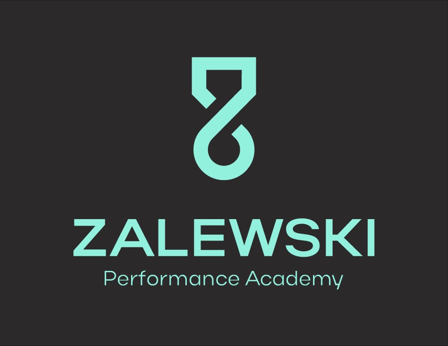 Logo firmy Zalewski Performance Academy z abstrakcyjnym symbolem przypominającym cyfrę 8 w kolorze turkusowym na ciemnoszarym tle.
