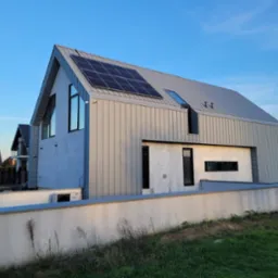 Nowy dom - foto + pompa