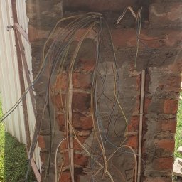 Wymiana i rozbudowa instalacji elektrycznej.