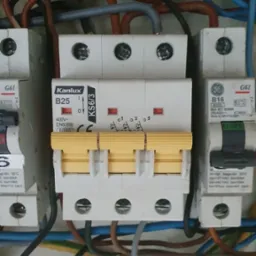 Wymiana źle dobranego zabezpieczenia nadprądowego.