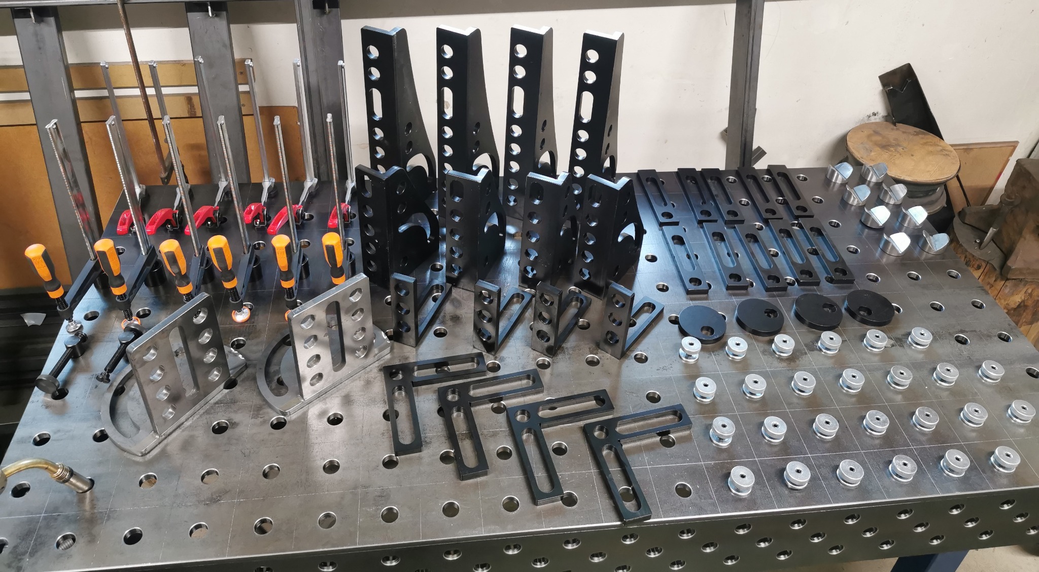 Wysokiej jakości narzędzia pozwalają na wysokiej jakości gotowe produkty.