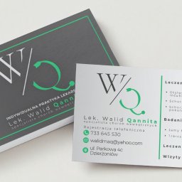 Creative Content Studio Marek Słomczyński - Dwie wizytówki lekarza internisty Walida Qannita, jedna w ciemnoszarym obramowaniu, druga z informacjami o usługach, obie z logo W/Q w kształcie stetoskopu.