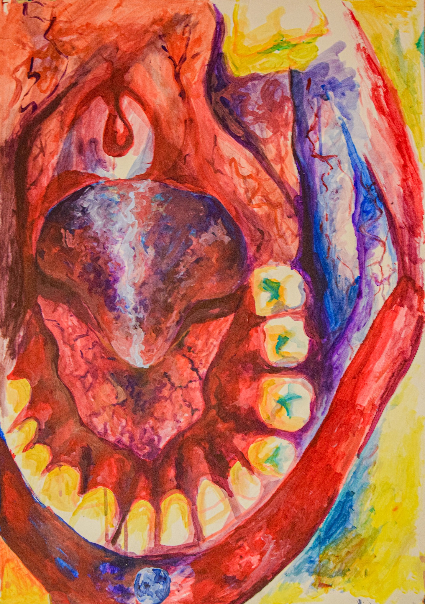 Akwarelowe studium wnętrza jamy ustnej z widocznymi zębami, językiem i podniebieniem, utrzymane w intensywnej czerwono-niebieskiej kolorystyce.