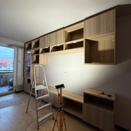 montaż mebloscianki