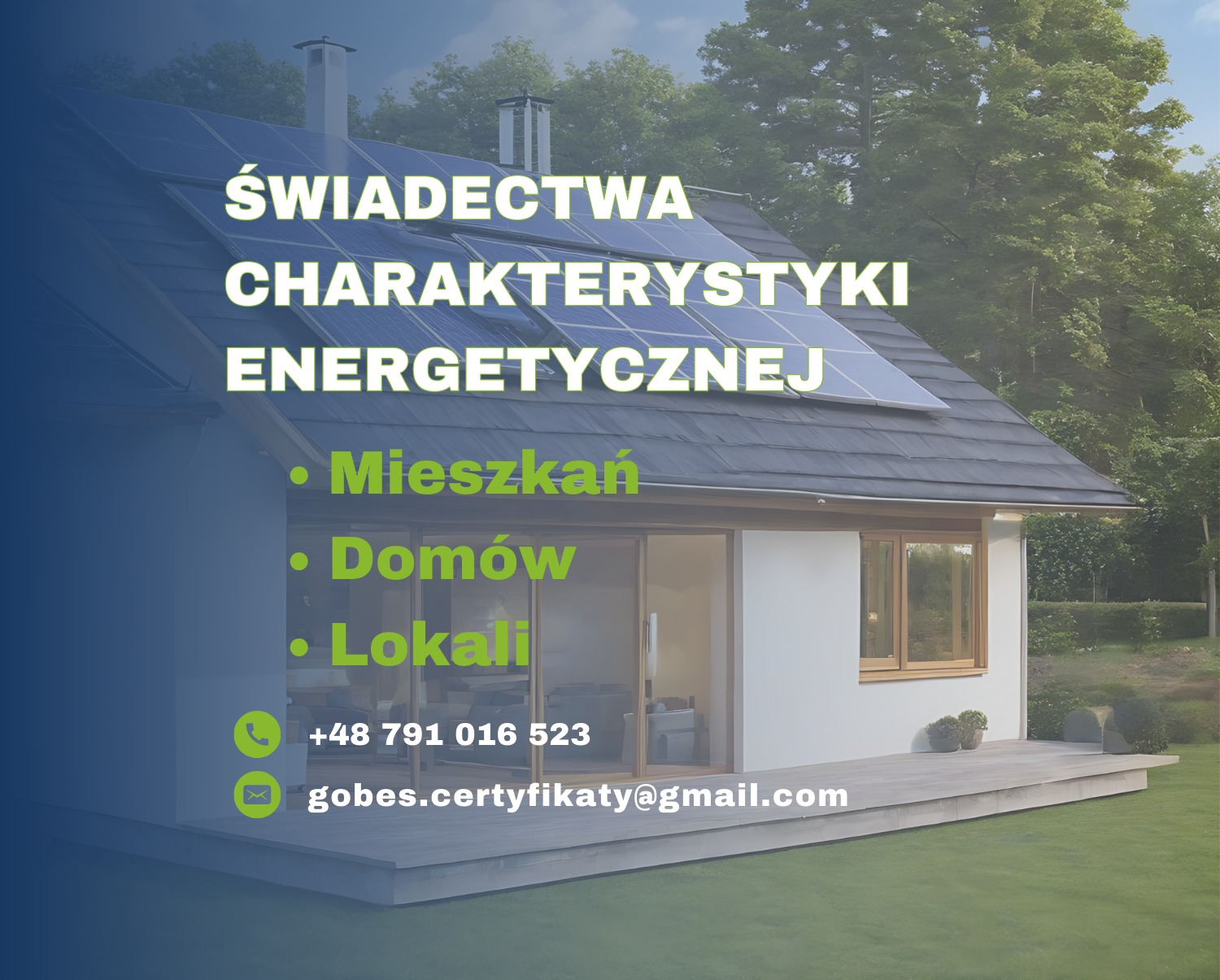 Nowoczesny dom jednorodzinny z panelami słonecznymi na dachu, widok z zewnątrz, zieleń w tle.