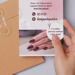 Ulotka dla stylistki paznokci.