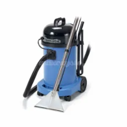 Profesjonalny odkurzacz piorący Numatic. Czyszczenie tapicerki, wykładzin czy dywaników.