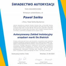 Skan świadectwa autoryzacji dla firmy Paweł Seńko Dip-Service na montaż urządzeń marki De Dietrich i Baxi, z podpisami Marka Rawickiego i Grzegorza Szukiela, ważne do 21-06-2024.