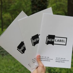 Denys Cherevko NewLabel - Stwórz projekt od podstaw i wydrukuj markowe foldery.
