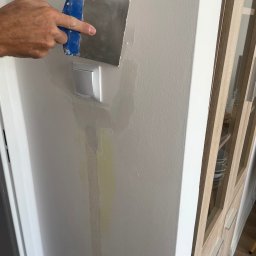 Michał Szymczuk - Naprawa ściany po „fachowcu” któremu się zapomniało o przecieraniu gładzi