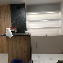 Mariusz Zaniewicz - Remonty dom&oacute;w i kamienic Łuk&oacute;w