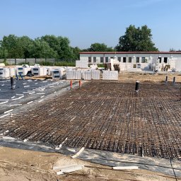 Płyta fundamentowa  w zabudowie szeregowej wycinania budynków jednorodzinnych, 