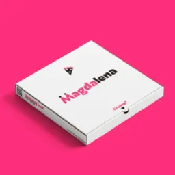 Białe pudełko na pizzę z czarno-różowym logo 'Magdalena' i ikoną pizzy na intensywnie różowym tle.