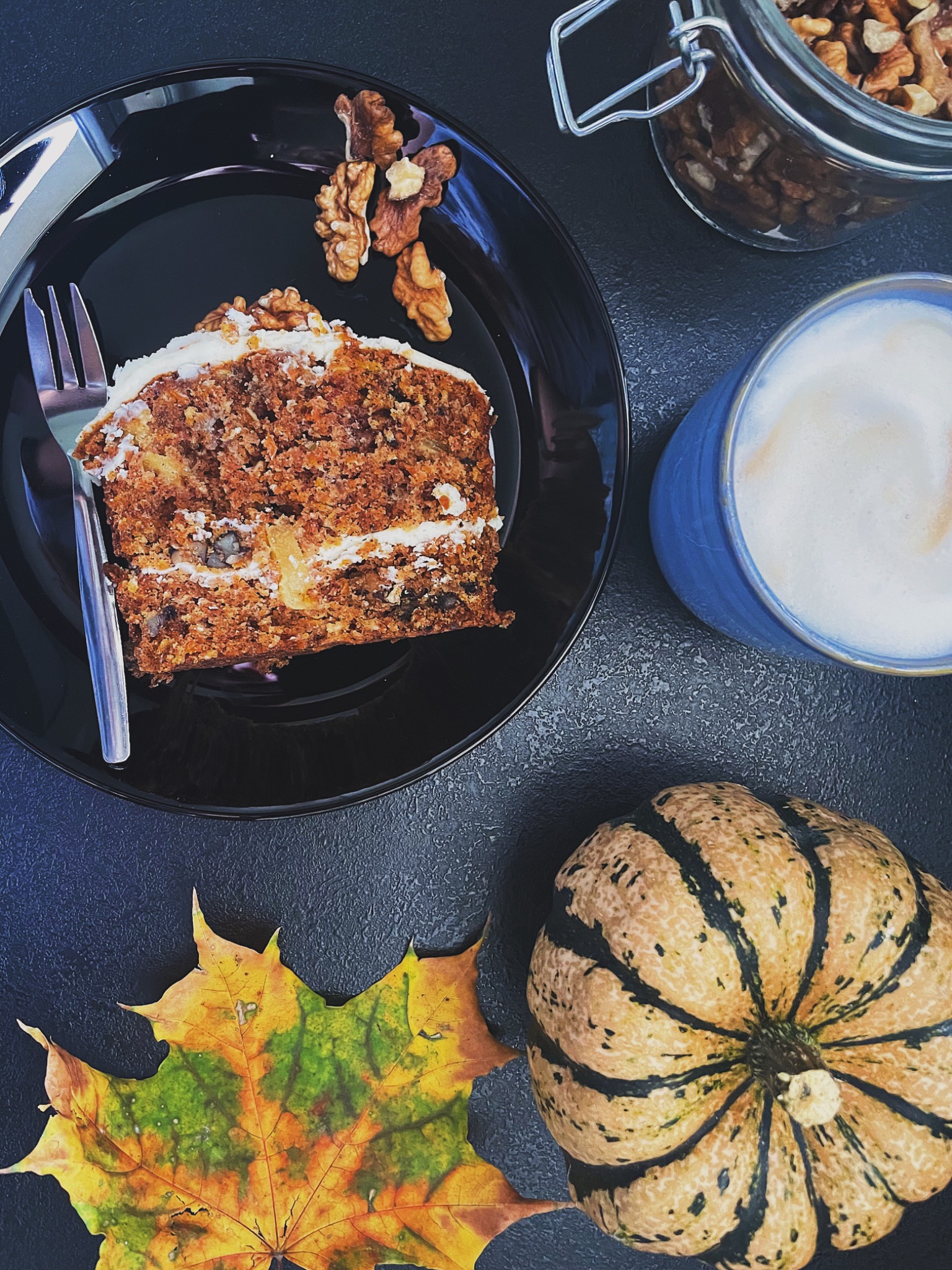 ciasto marchewkowe z polewą z kremowego serka