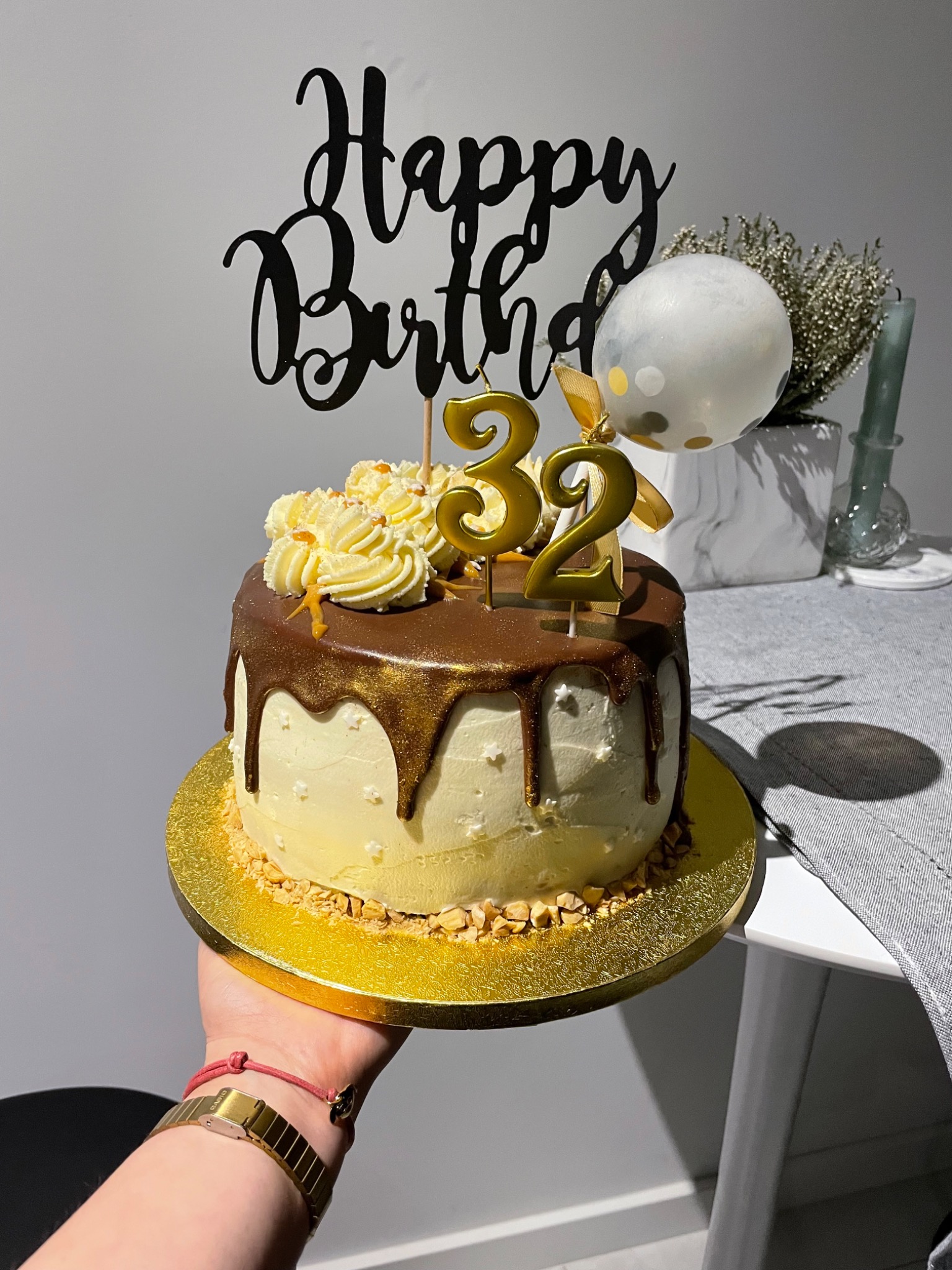 tort urodzinowy, bez masy cukrowej