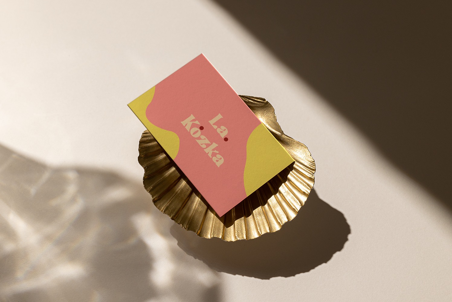 Projekt wizytówki dla sklepu z plakatami La. Kózka