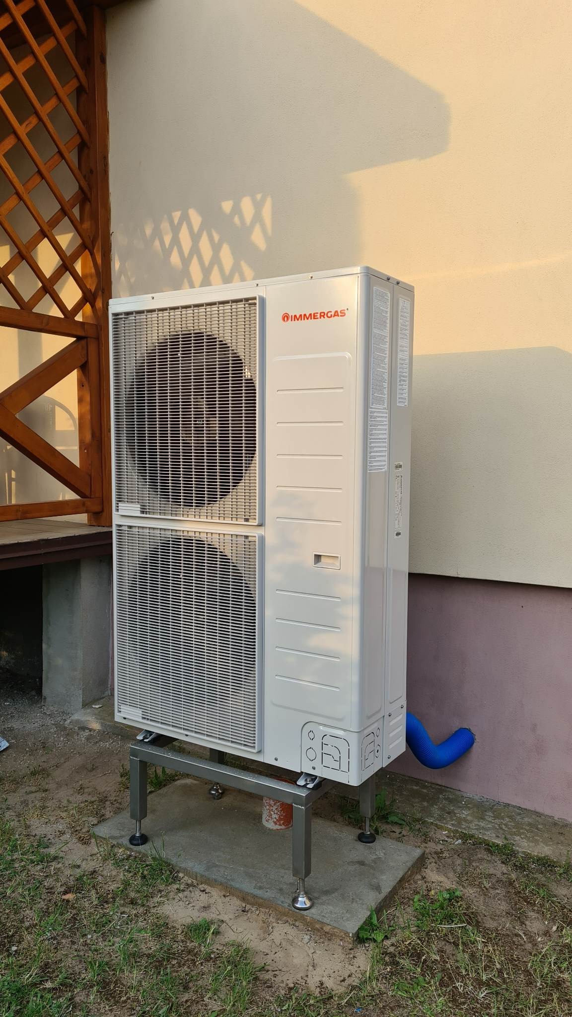 Jednostka zewnętrzna.