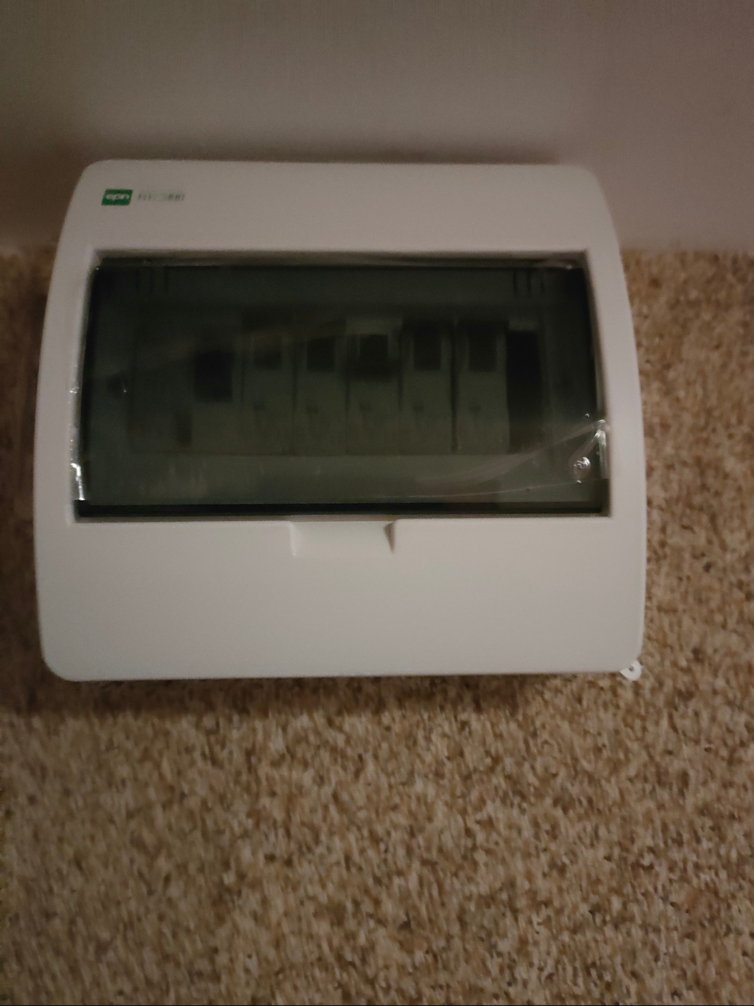 Nowa instalacja elektryczna montaż