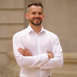 Piotr, Specjalista ds. finansów