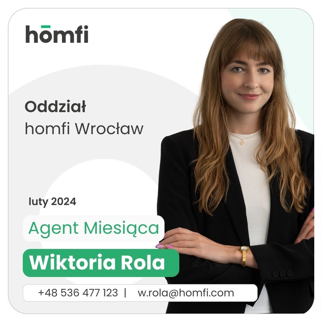 Portret agentki nieruchomości Wiktorii Rola, Agent Miesiąca w Homfi Wrocław, luty 2024, z widocznym logo firmy i danymi kontaktowymi.