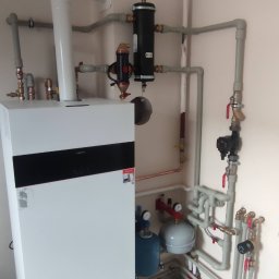 Duo Termika Paweł Tarkowski - Kociołek gazowy Viessman w wersji z zintegrowanym zbiornikiem (do małych pomieszczeń)