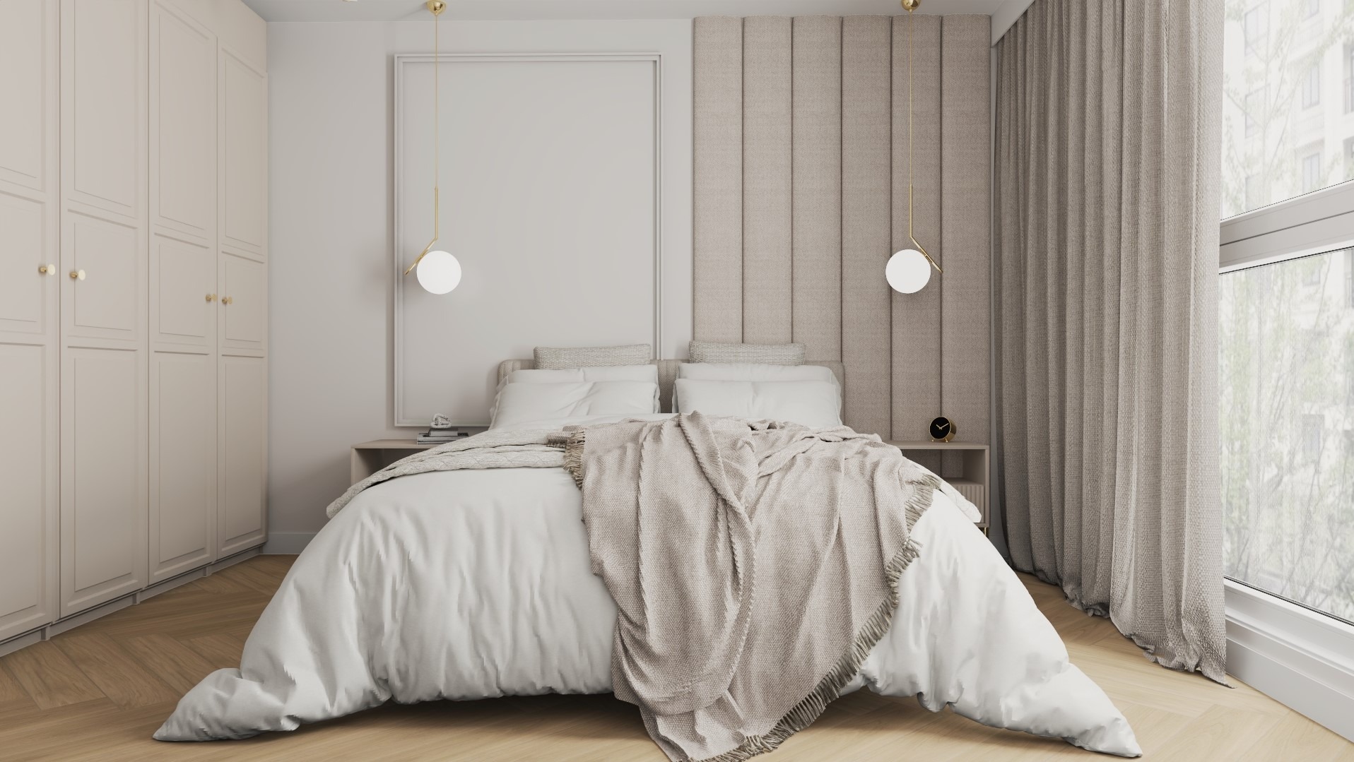 Jasna sypialnia z dużym łóżkiem, beżowymi zasłonami, panelami ściennymi i szafą w zabudowie, oświetlona wiszącymi lampami kulami i naturalnym światłem z okna.