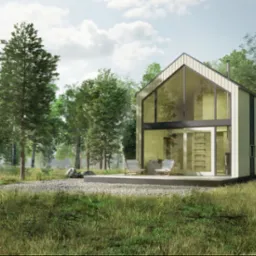 Nowoczesny dom z przeszkleniami, otoczony lasem i łąką, z dwoma białymi krzesłami na tarasie i ciemnym samochodem w tle.