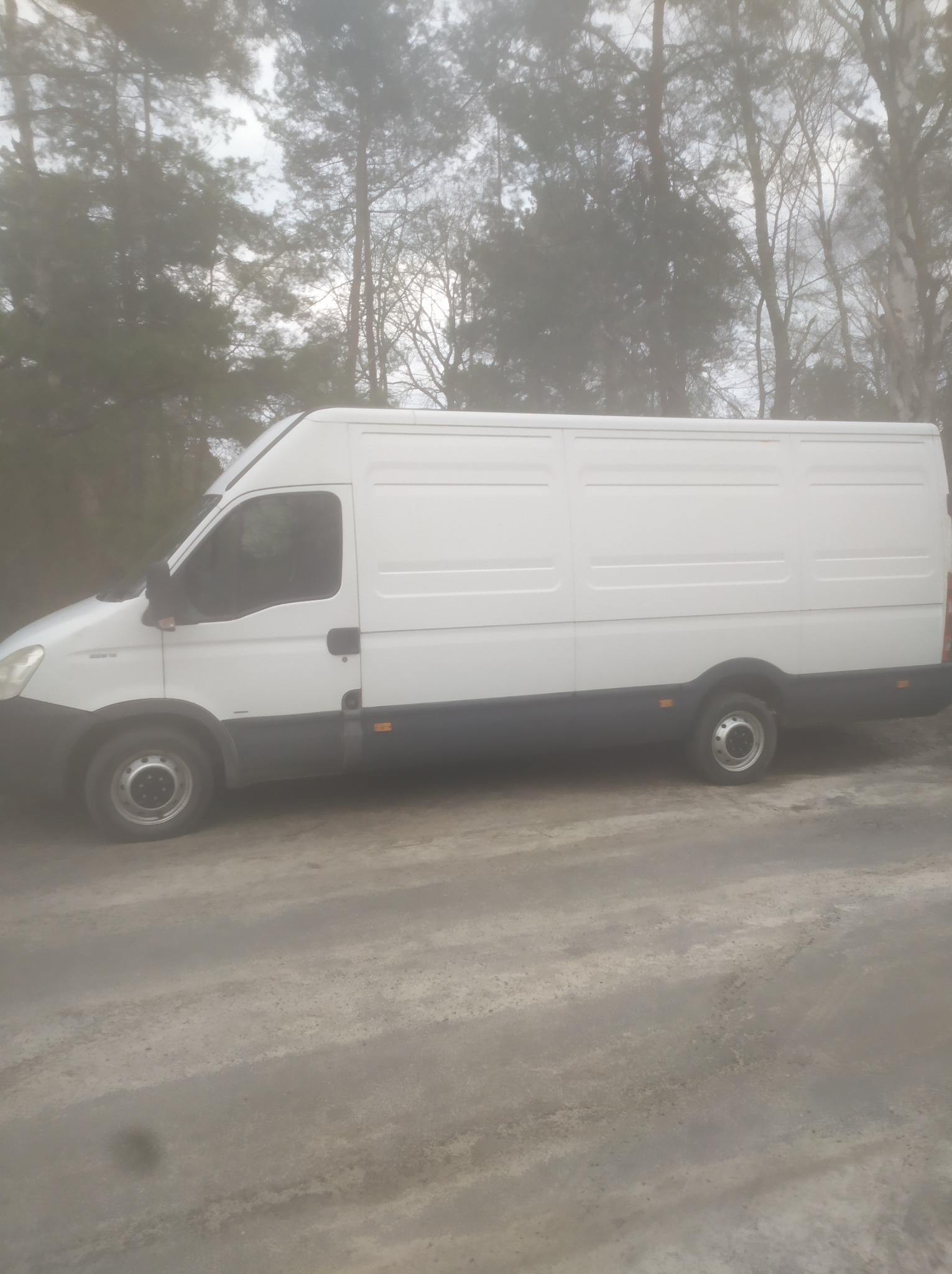 Iveco 4.30x2.00x1.50m