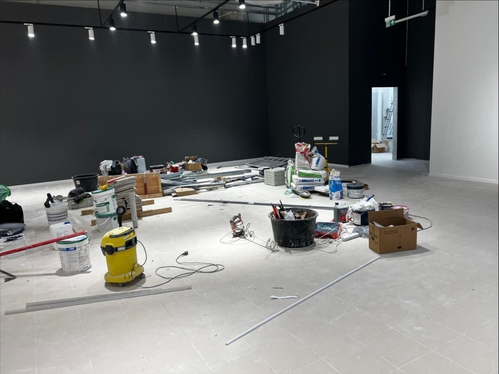 Sprzątanie po remoncie salonu Sinsay galeria Wyszków