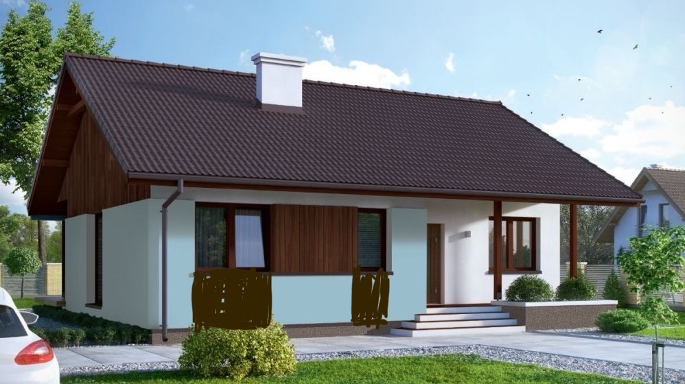 Projekt parterowego domu z brązowym dachem, białymi ścianami i drewnianymi elementami elewacji, z widocznymi schodami wejściowymi i zadbanym trawnikiem.